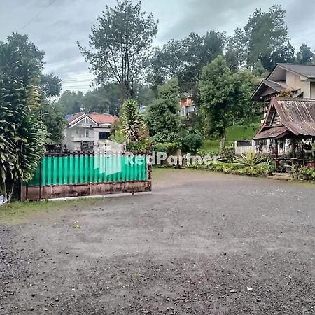 Pertiwi Village Redpartner Paragajen Eksteriør billede